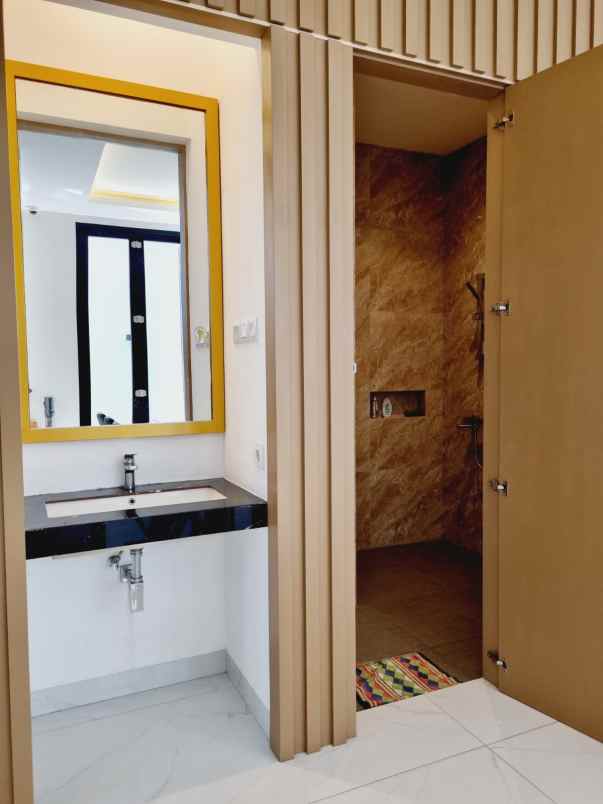 dijual rumah pangkalan asem cempaka