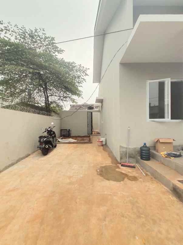 dijual rumah pekayon