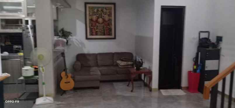 dijual rumah permata bintaro