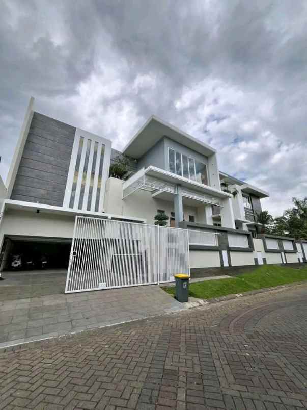 dijual rumah permata jingga suhat kota