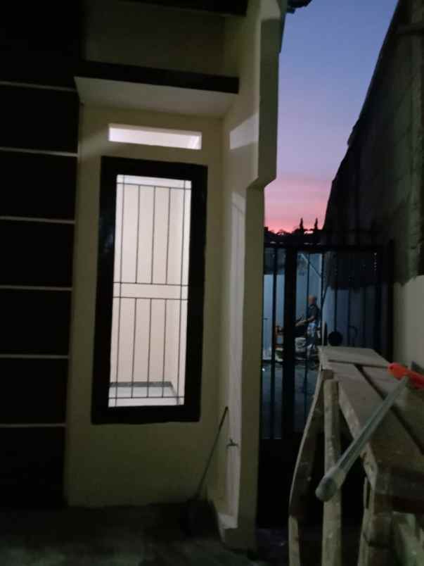 dijual rumah perum rivera hills