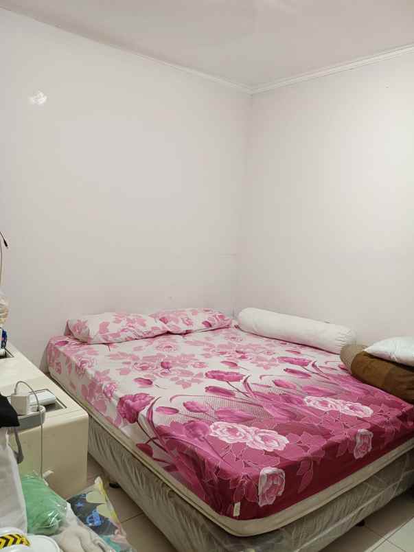 dijual rumah perumahan boulevard hijau