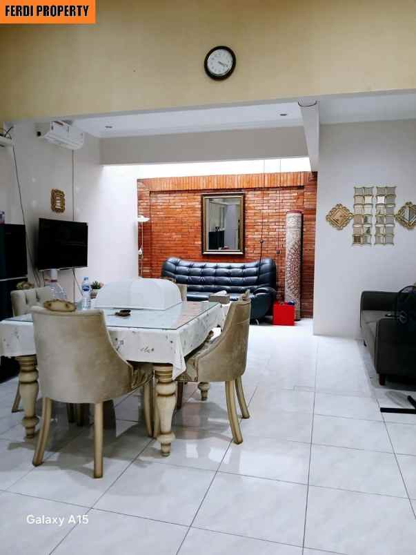 dijual rumah perumahan citra gran cibubur