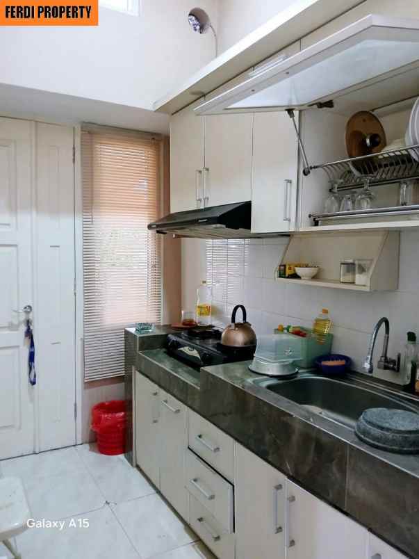 dijual rumah perumahan citra gran cibubur