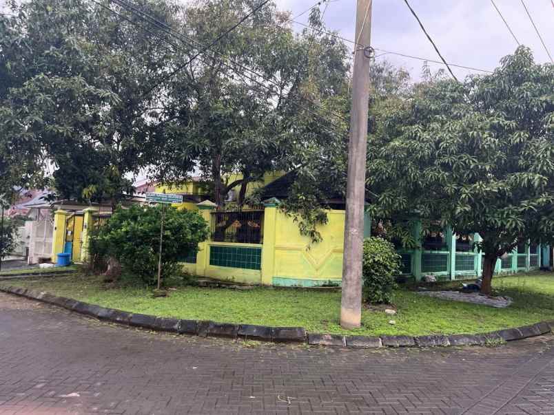 dijual rumah perumahan darmo sentosa raya