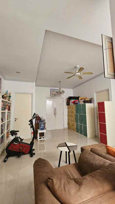 dijual rumah perumahan malaka country