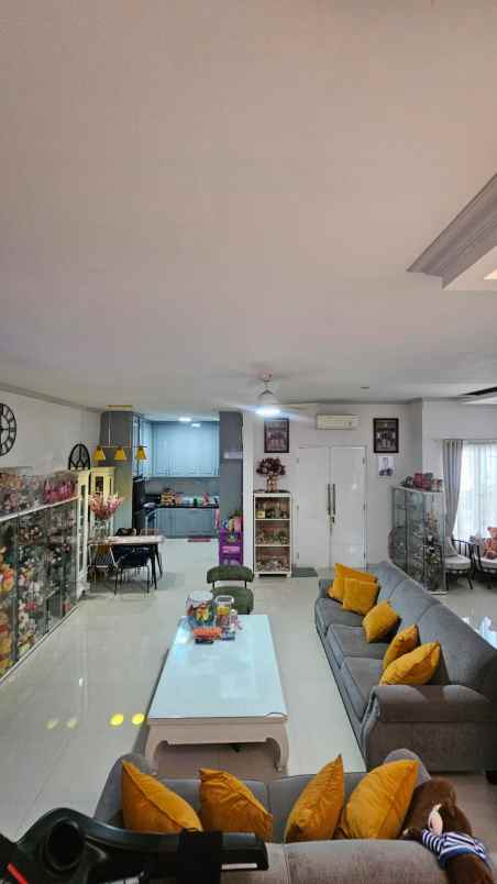 dijual rumah perumahan malaka country