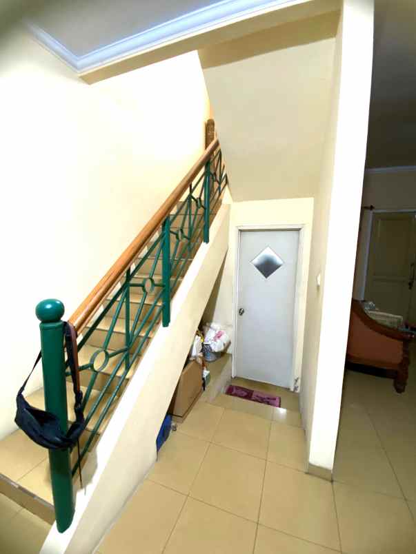 dijual rumah perumahan metland menteng