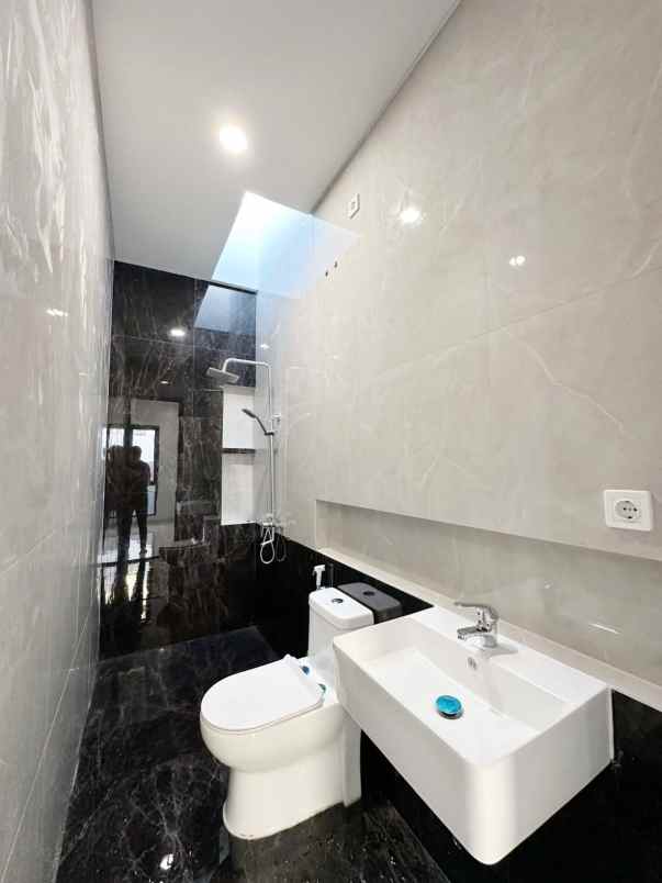 dijual rumah perumahan panjang jiwo