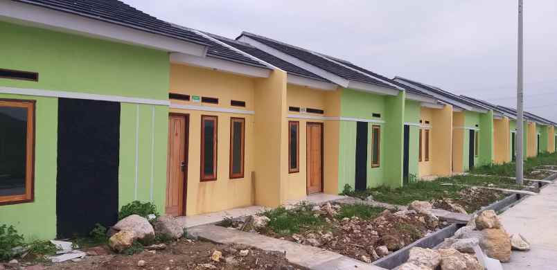 dijual rumah perumahan satria mekar raya