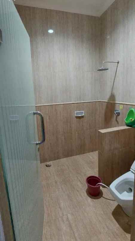 dijual rumah perumahan tamansari