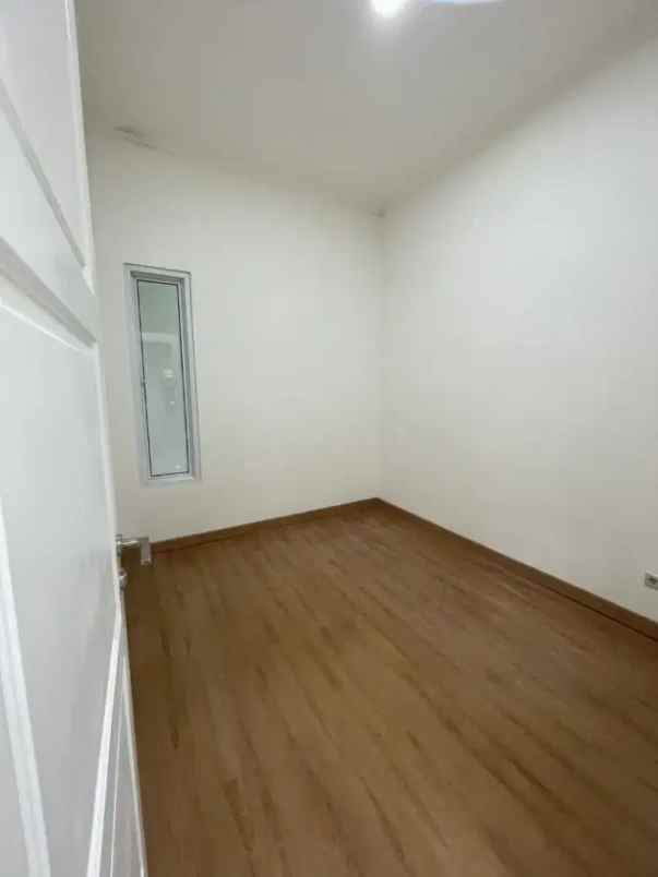 dijual rumah pesanggrahan