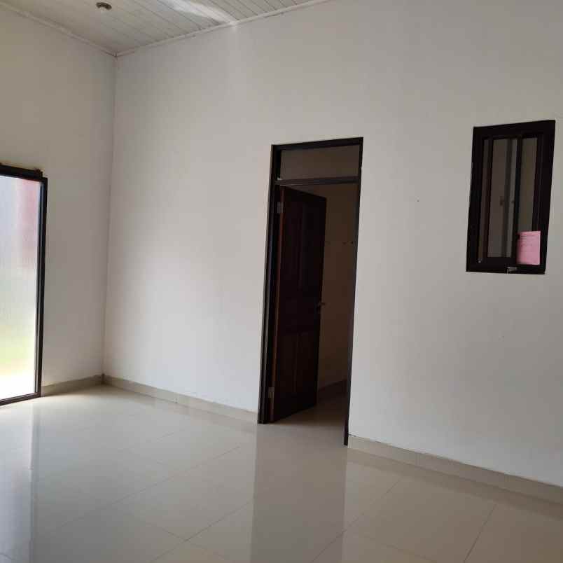 dijual rumah pesona khayangan juanda