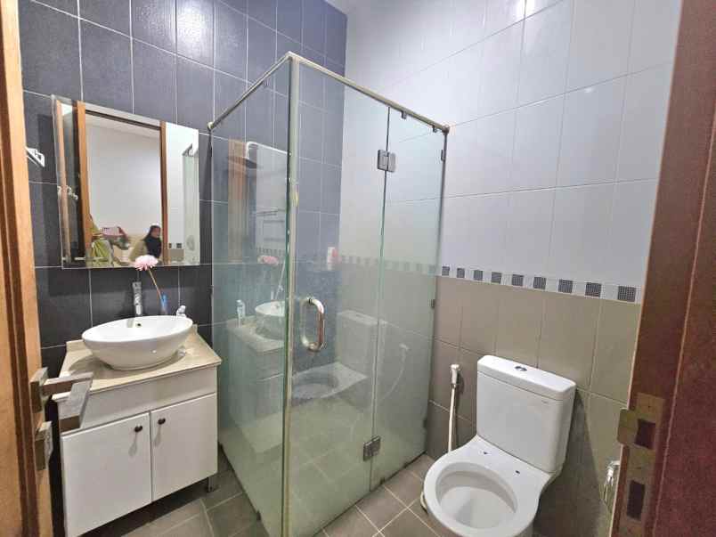 dijual rumah pinang perak pondok pinang