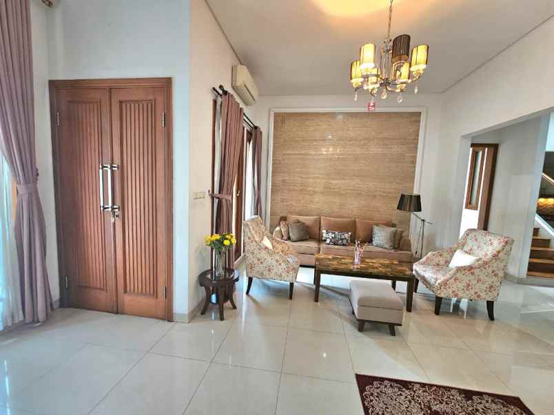 dijual rumah pinang perak pondok pinang
