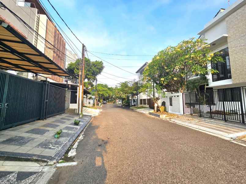 dijual rumah pinang perak pondok pinang