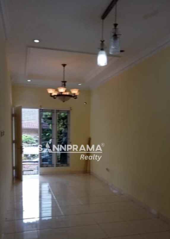dijual rumah pondok benda