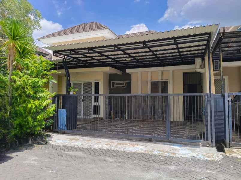 dijual rumah pondok candra