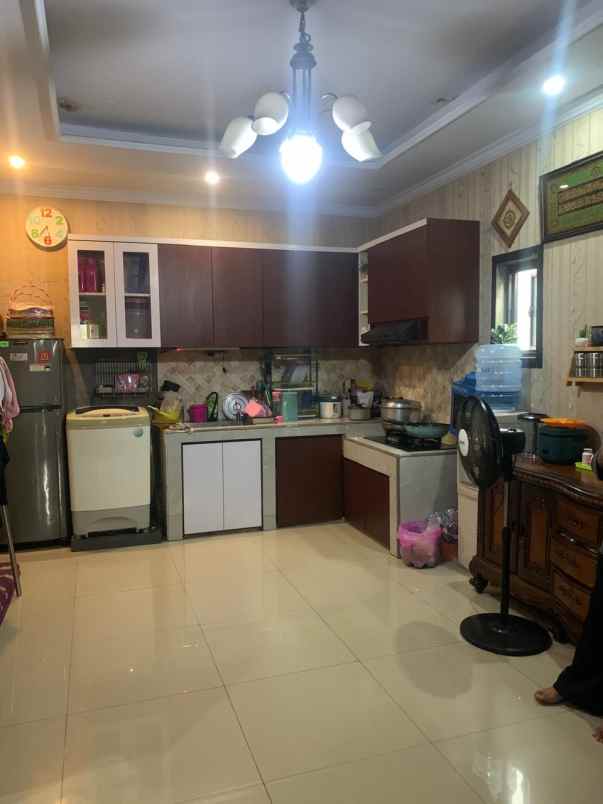 dijual rumah pondok kacang timur pondok