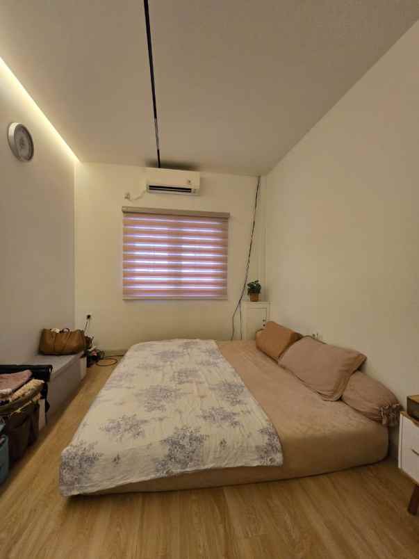 dijual rumah pondok kelapa