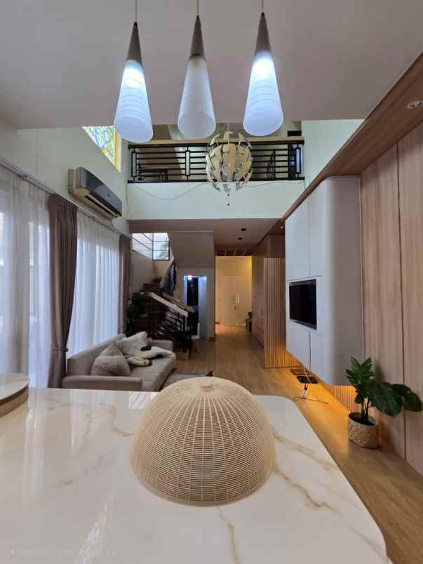 dijual rumah pondok kelapa