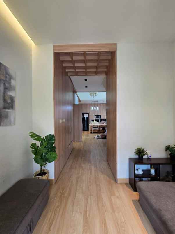 dijual rumah pondok kelapa