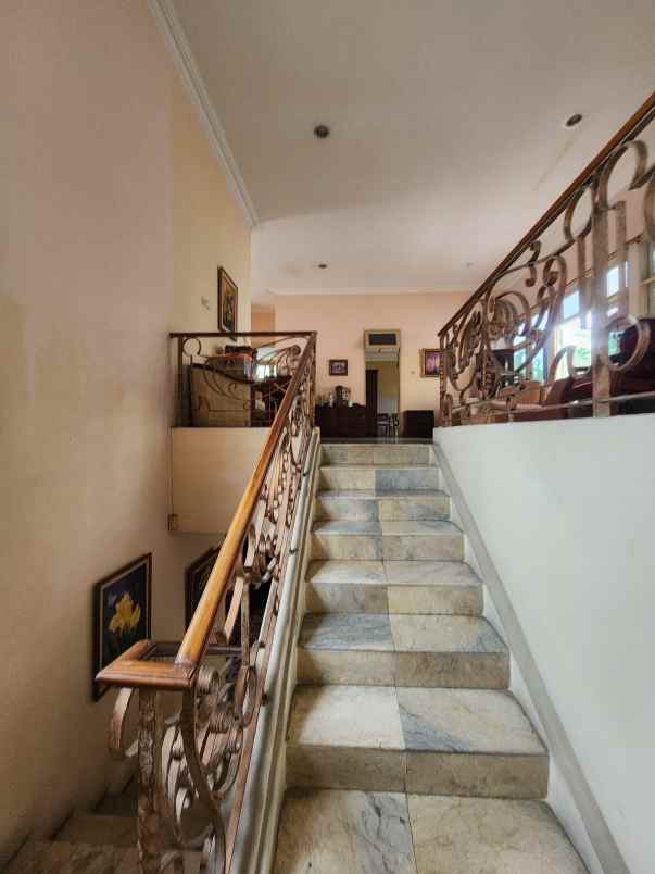 dijual rumah pondok labu