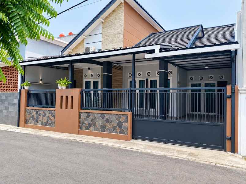 dijual rumah pondok pucung