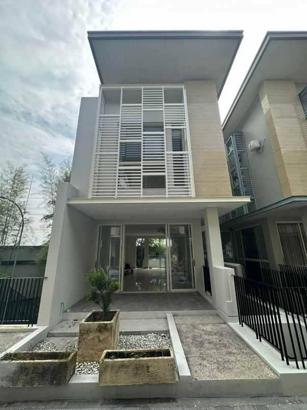 dijual rumah pondok tjandra