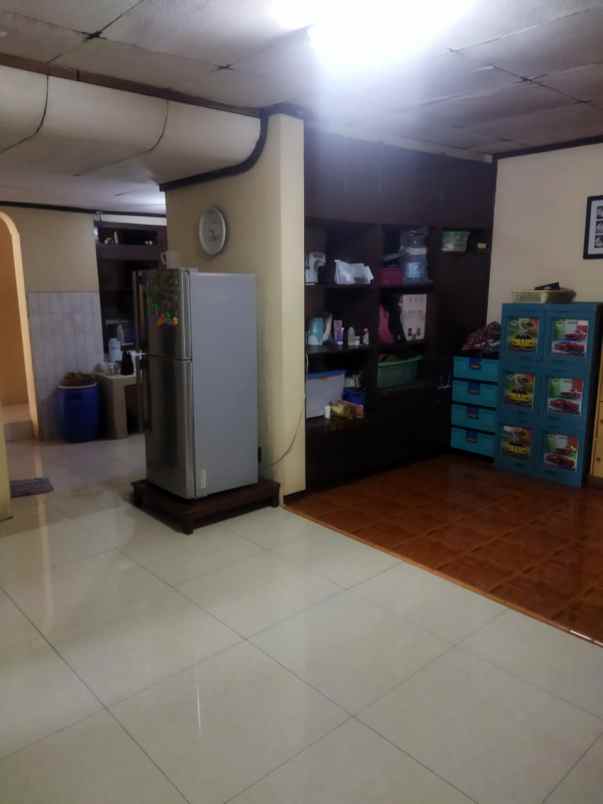 dijual rumah puri anjasmoro