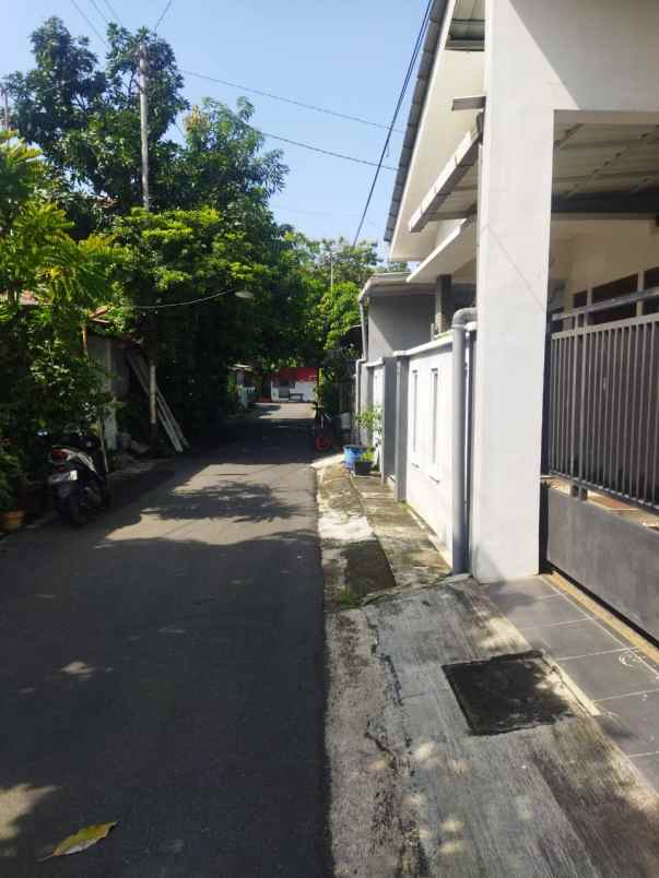 dijual rumah puri anjasmoro