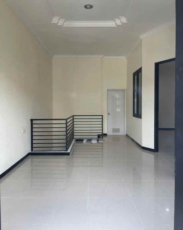 dijual rumah puri asri pakuwon city