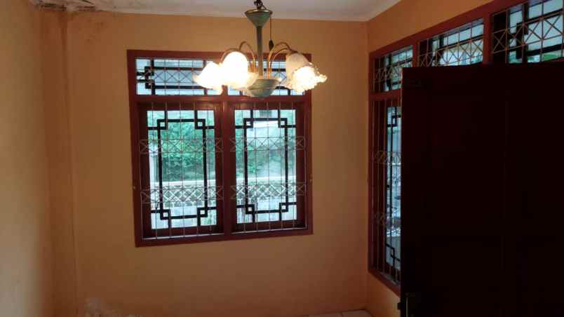 dijual rumah puri cipageran indah