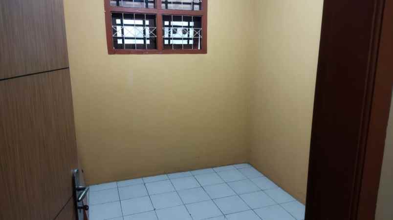 dijual rumah puri cipageran indah