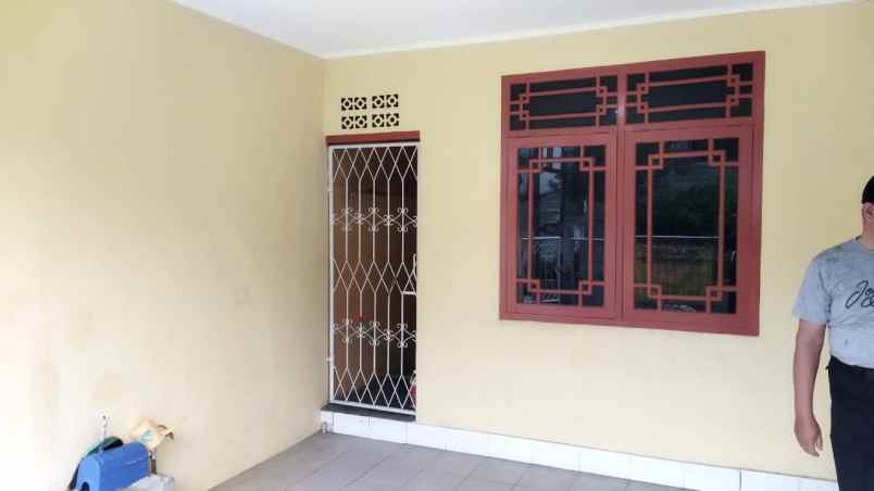 dijual rumah puri cipageran indah
