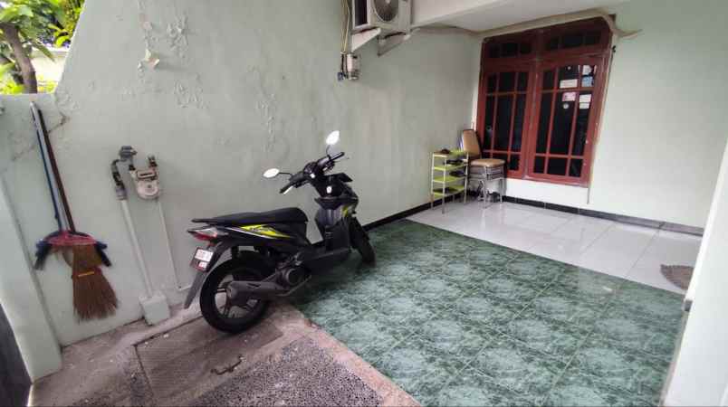 dijual rumah puri indah pandugo timur
