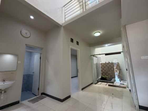 dijual rumah purimas regency