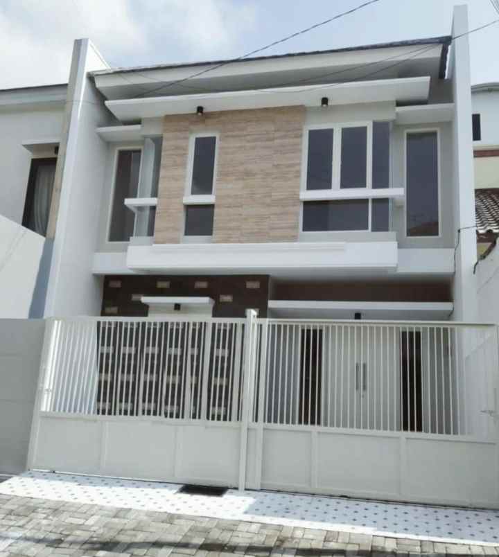 dijual rumah purimas surabaya
