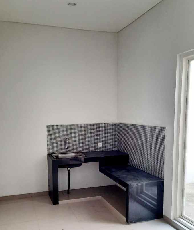 dijual rumah purimas surabaya