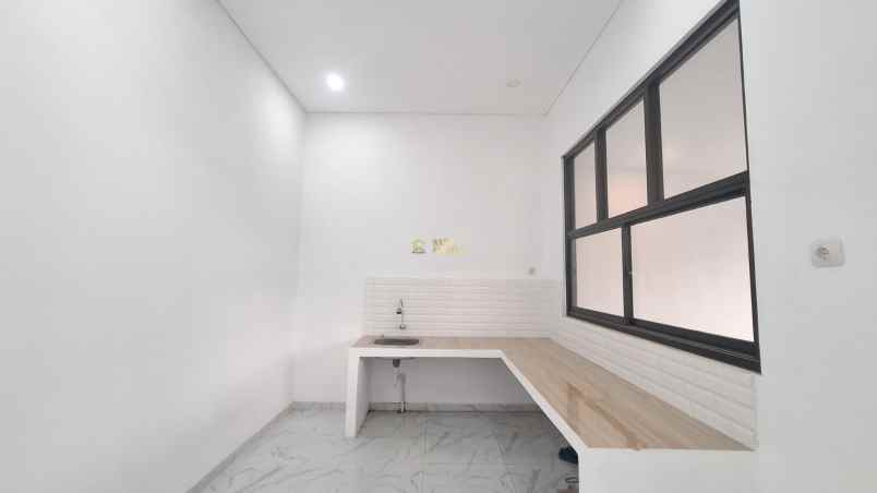 dijual rumah purwomartani