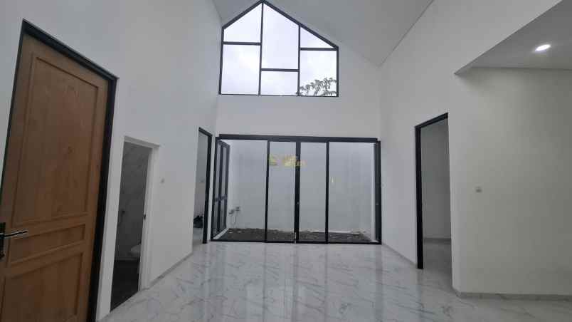 dijual rumah purwomartani