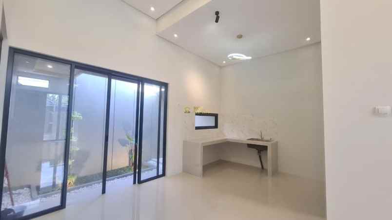 dijual rumah purwomartani kalasan
