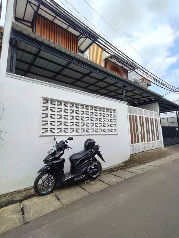dijual rumah rawamangun jakarta timur