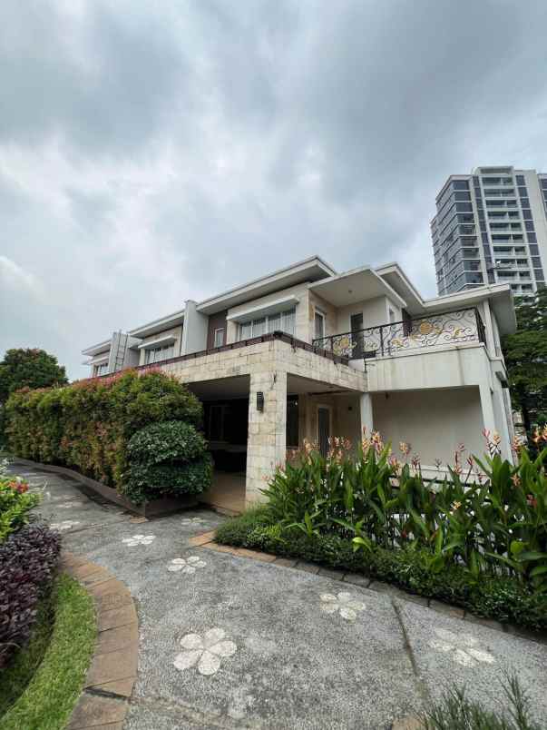 dijual rumah river valley residence