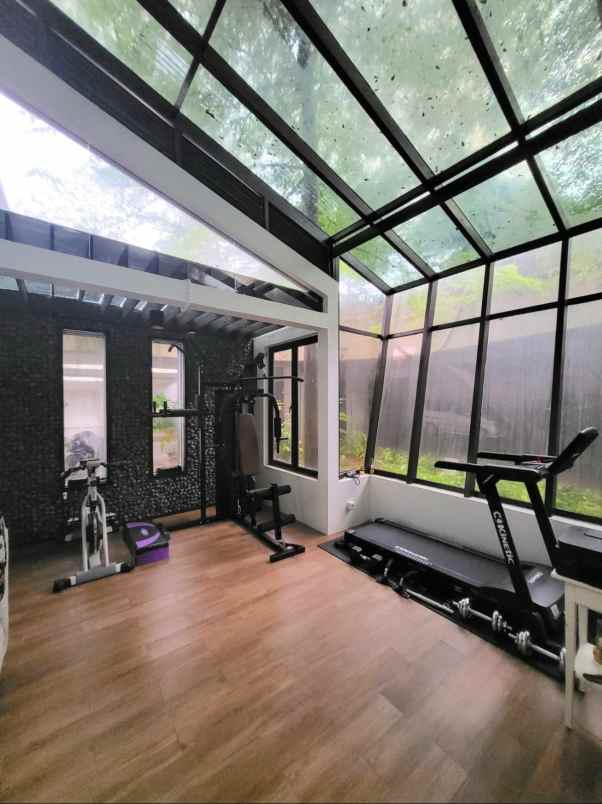 dijual rumah river valley residence