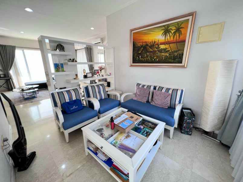 dijual rumah river valley residence