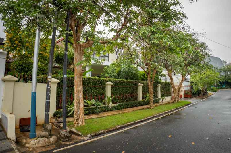 dijual rumah rumah di kayu putih