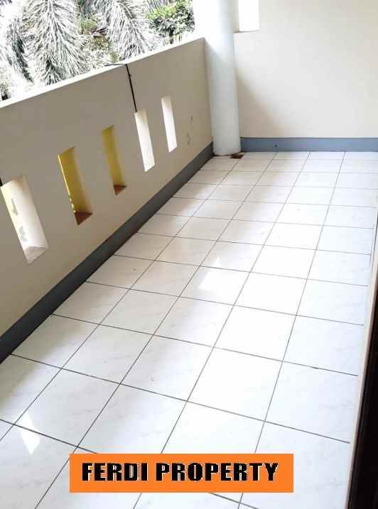 dijual rumah rumah mewah dekat mal