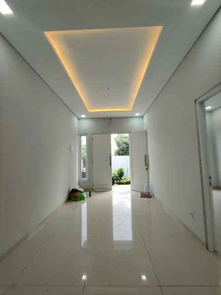 dijual rumah rumah pulomas jakarta timur