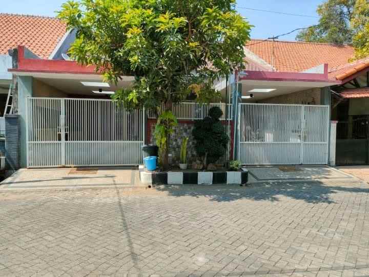 dijual rumah rungkut